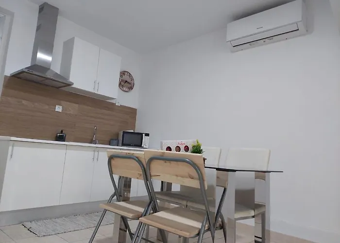 Charming Loft In * بورتو